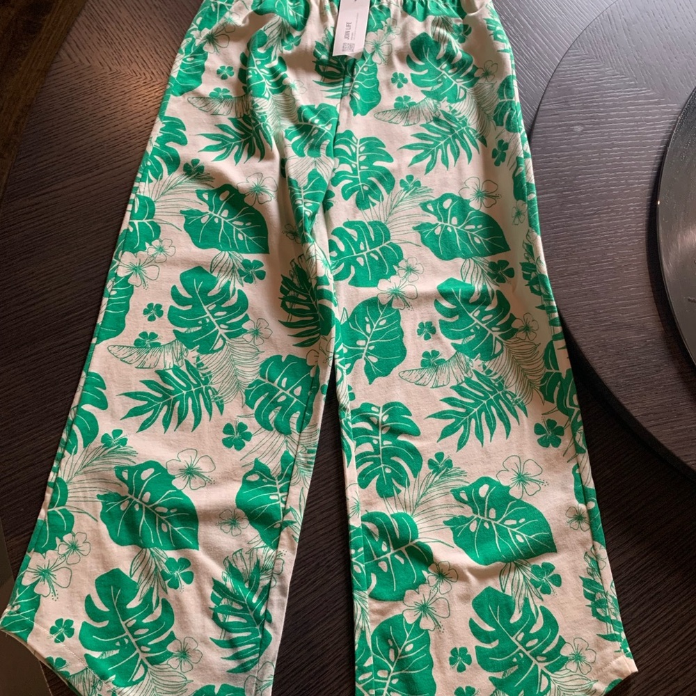 Zara girls Green Leaf Print palazzo pants size 13/14 NWT